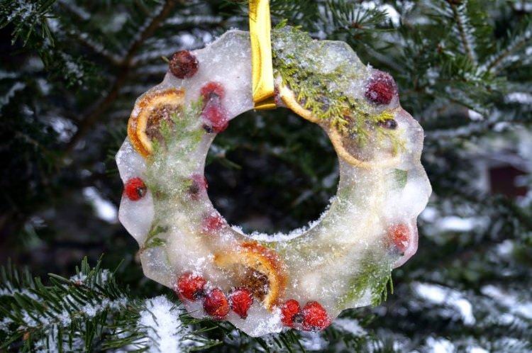 Різдвяний вінок із льоду - Новорічні вироби для дітей своїми руками