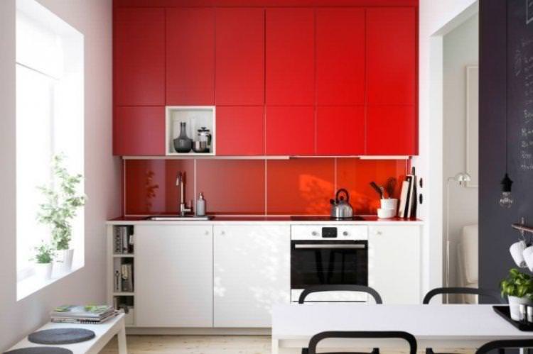 Червона кухня 3 на 3 метри - Дизайн інтер'єру