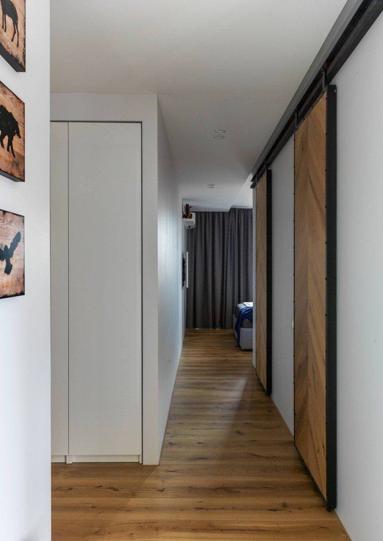 Сучасний коридор у квартирі - дизайн фото