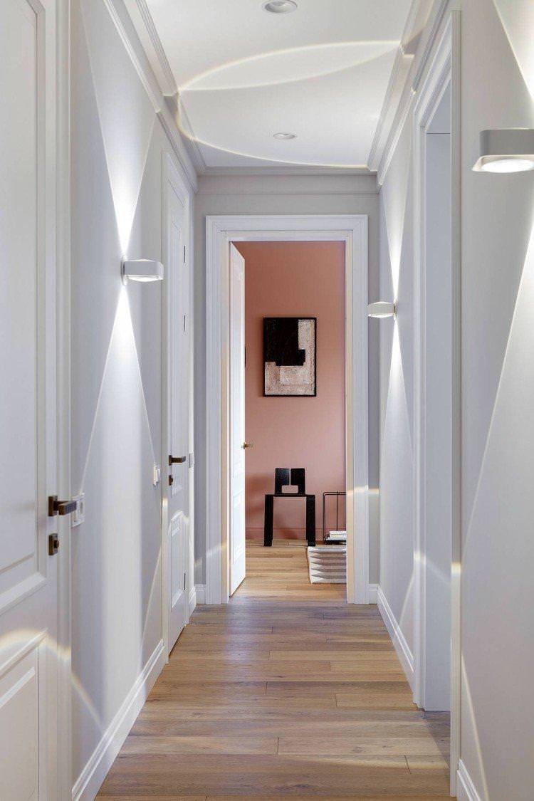 Дизайн вузького коридору у квартирі - фото