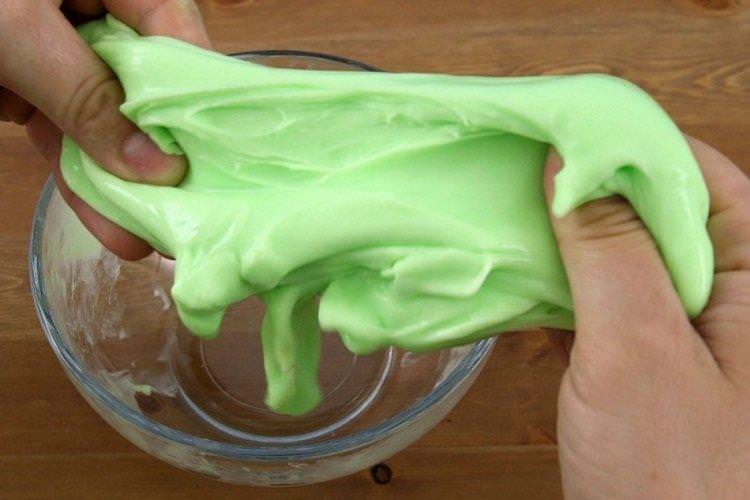 Як зробити слайм із крохмалю в домашніх умовах - своїми руками