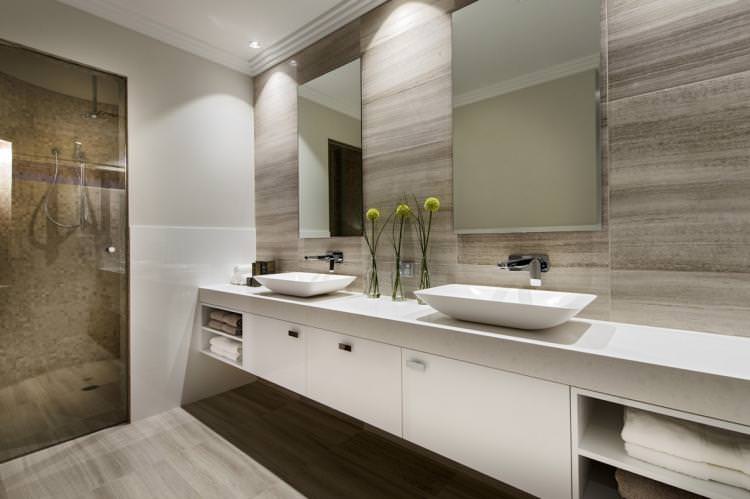 Біжова ванна кімната в сучасному стилі - Дизайн інтер'єру