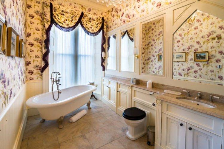 Штори у стилі прованс у ванній кімнаті - дизайн фото