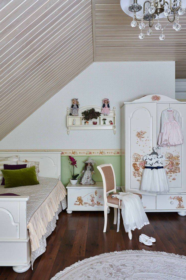 Дизайн дитячої кімнати в мансарді - фото
