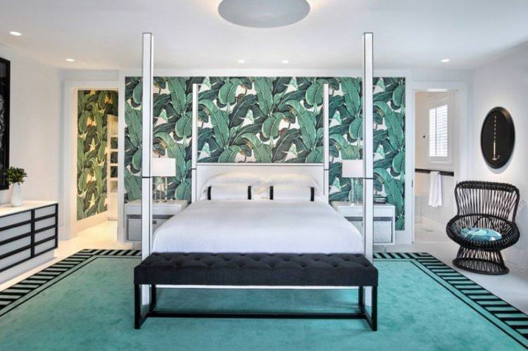 Бірюзова спальня в тропічному стилі - Дизайн інтер'єру