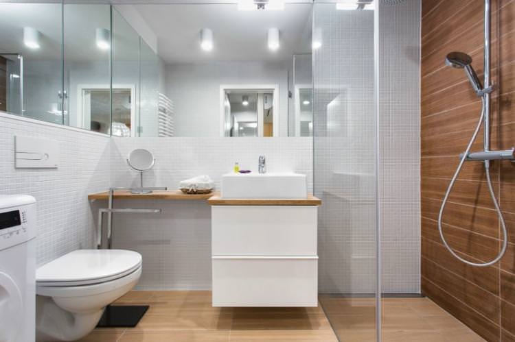 Багаторівневе освітлення - Дизайн ванної кімнати 4 кв.м.