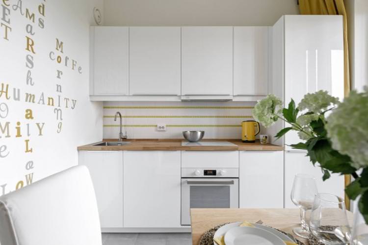 Максимум білого кольору - Дизайн маленької кухні