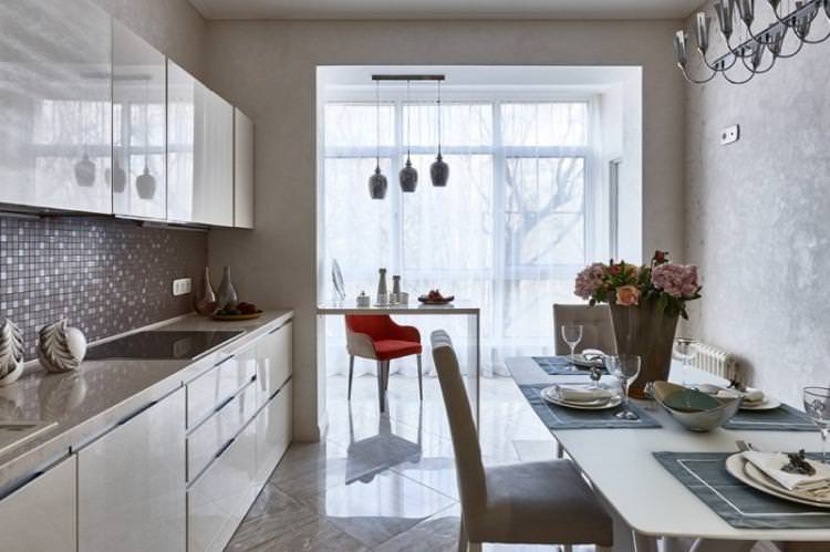 Кухня, поєднана з балконом - дизайн інтер'єру фото