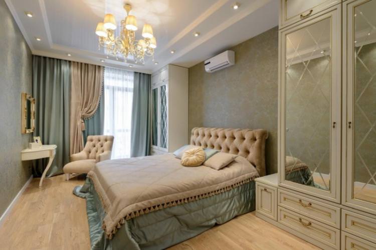 Оздоблення стелі - Дизайн спальні в класичному стилі