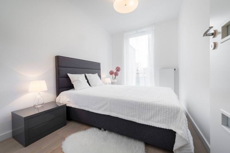 Спальня - Дизайн квартири в стилі мінімалізм