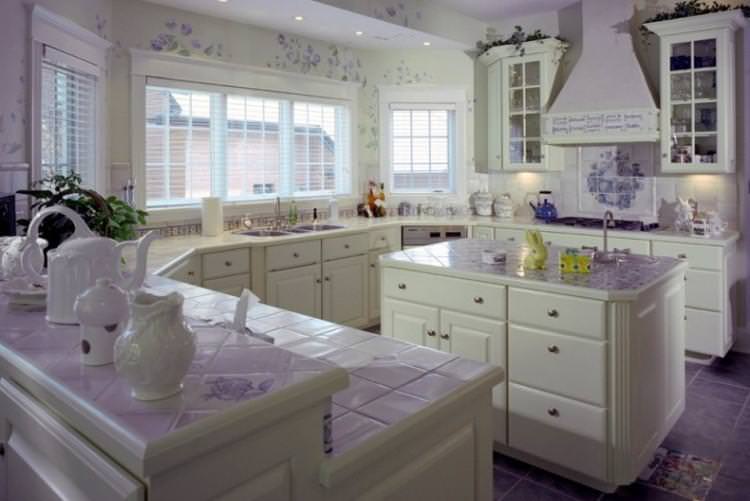 Фіолетова кухня в стилі прованс - Дизайн інтер'єру