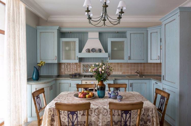 Синя кухня в стилі прованс - Дизайн інтер'єру