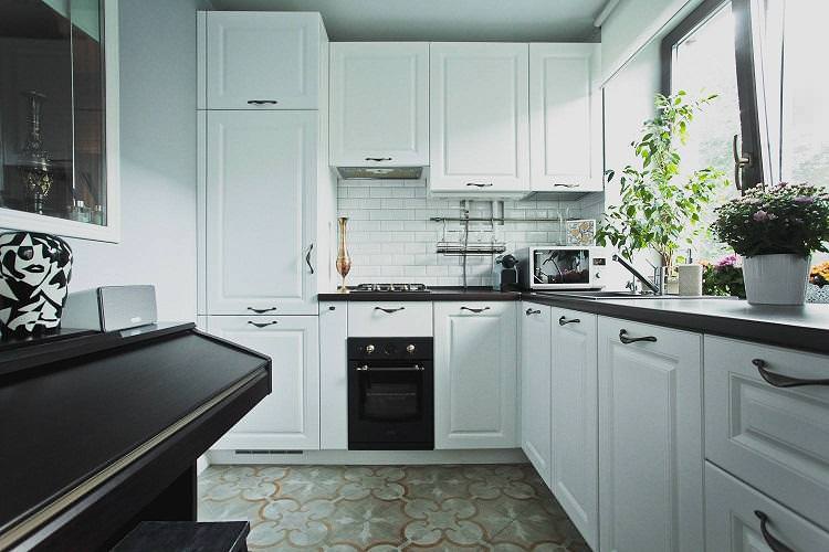 Оздоблення підлоги - Дизайн кухні 6 кв.м.