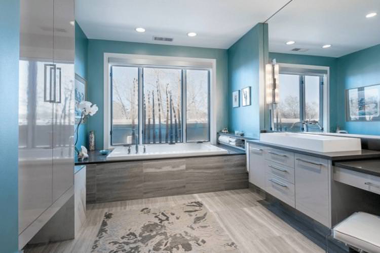 Бірюзовий колір в інтер'єрі ванної кімнати
