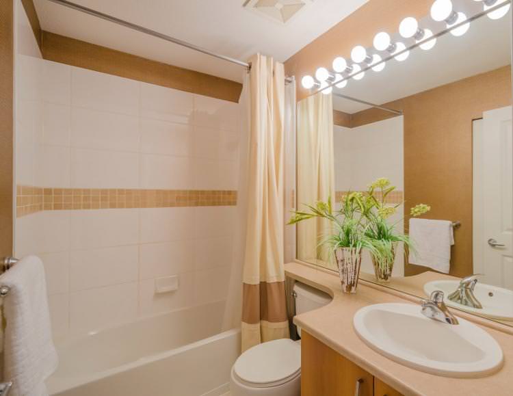 Ванна або душова кабіна - Дизайн ванної кімнати в хрущовці