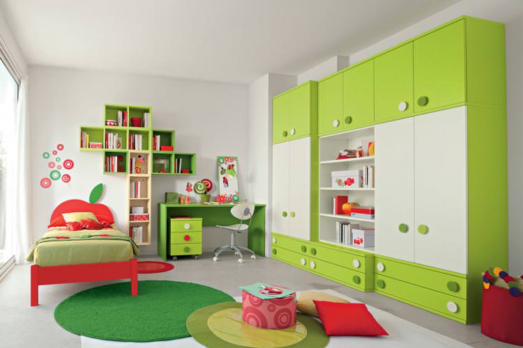 Зелена дитяча кімната для дівчинки - Дизайн інтер'єру