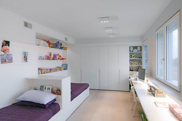 Дитяча кімната для різностатих дітей у стилі хай-тек - Дизайн інтер'єру