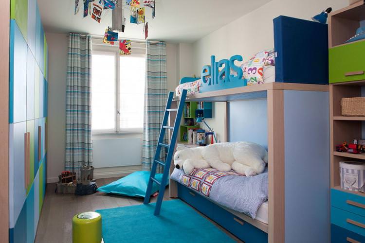 Маленька дитяча кімната для різностатих дітей - Дизайн інтер'єру